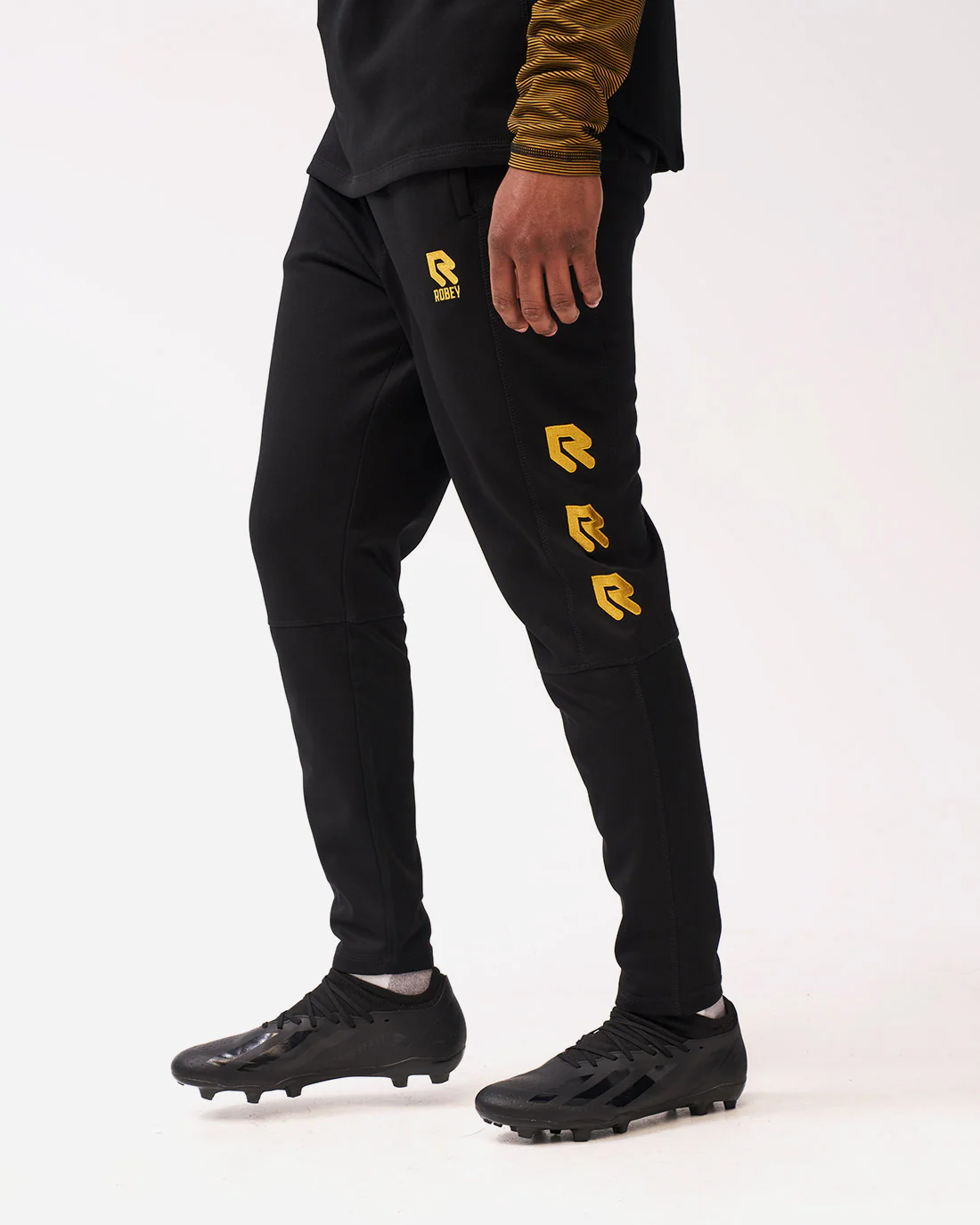 Performance Tracksuit Black/Gold - Image 5
